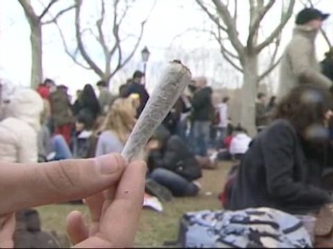 Cientos de jóvenes celebraron ayer 'San Canuto'