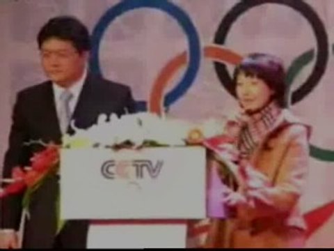 Denuncia en público que su marido le es infiel