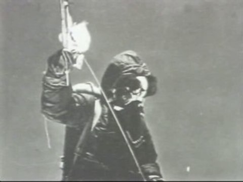 La cumbre del Everest se queda sin padre