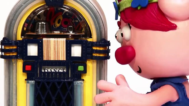 TROLLS | Princess Poppy VS Branch | PLAY DOH TROLLS | Crafty KiDS