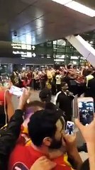 إستقبال عالمي من جمهور الترجي في قطر منذ قليل لوفد الفريق Espérance Sportive de Tunis