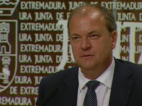 Monago confía en que ETA entregue las armas