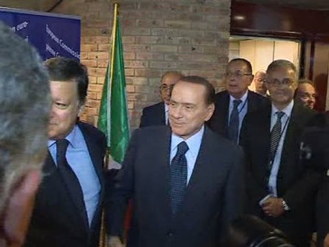 Berlusconi y Bossi pactan por el bien de Italia