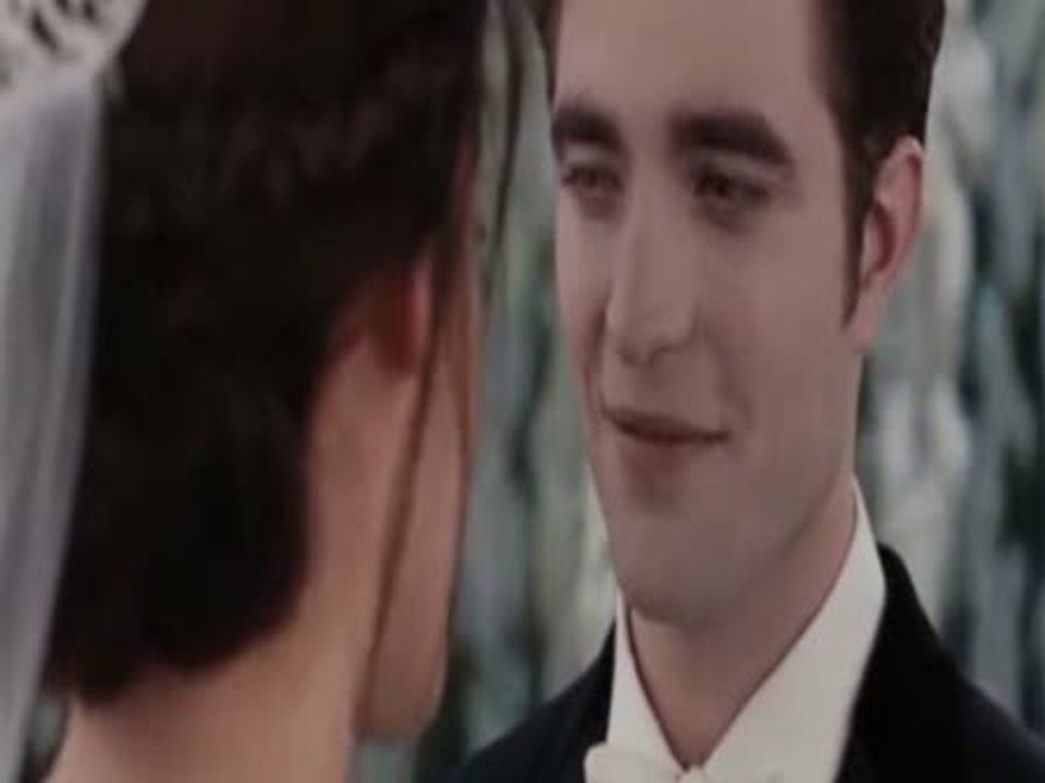 Robert Pattinson canta en japonés