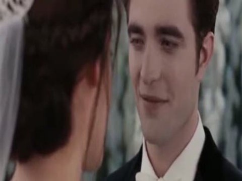 Robert Pattinson canta en japonés