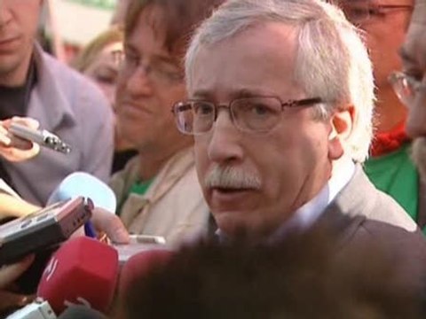 Sindicatos protestan por los recortes de educación