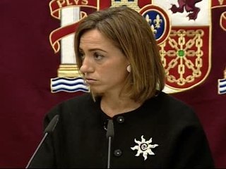 Chacón califica de "ejemplar" la participación en Libia