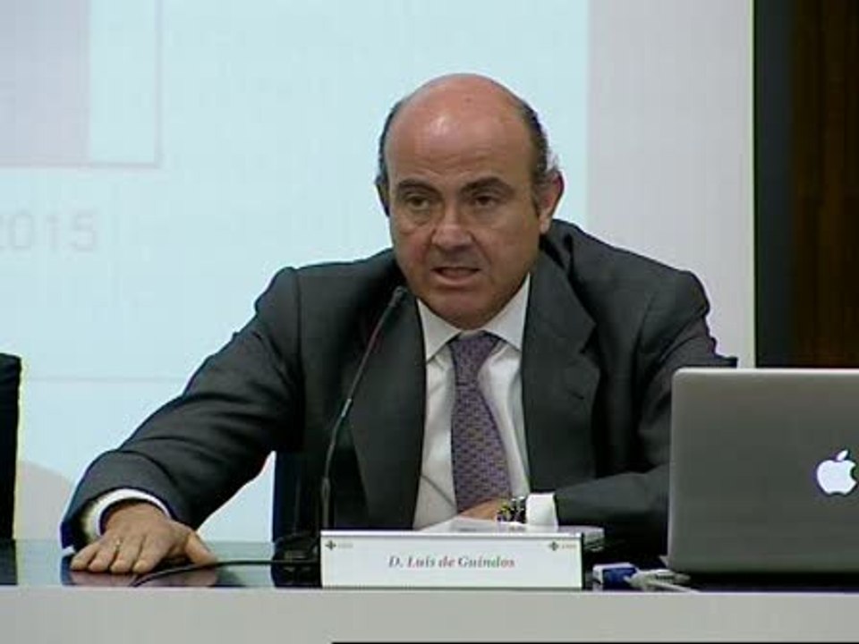 De Guindos: "Es vital cumplir con el déficit del 4,4%"