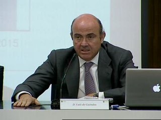 De Guindos: "Es vital cumplir con el déficit del 4,4%"