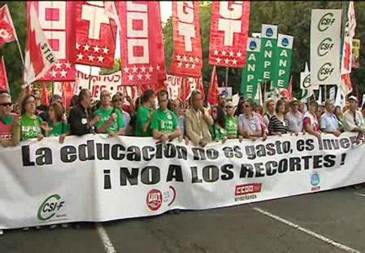 Miles de profesores, padres y alumnos vuelven a tomar el centro de Madrid