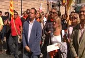 Antifascistas y seguidores de Anglada se enfrentan en las calles de Barcelona