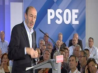 Rubalcaba ve "esquizoide" el liberalismo del PP