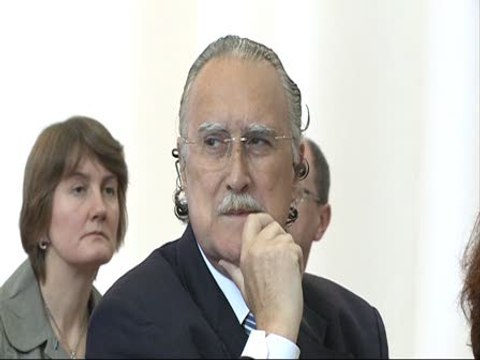 Azkuna recibirá tratamiento contra el cáncer