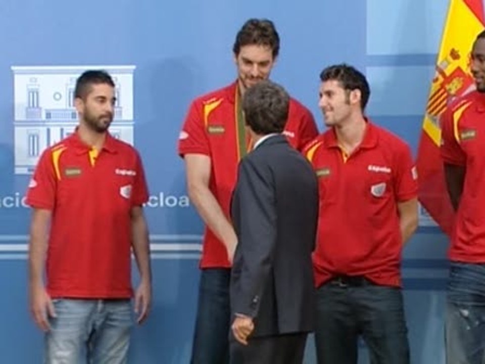 Zapatero recibe a los campeones de Europa