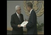 Abbas entrega a Ban Ki-moon la solicitud formal de adhesión del Estado Palestino a la ONU