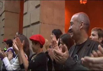 Martín Garitano asiste en Irún al alarde para apoyar la presencia de las mujeres