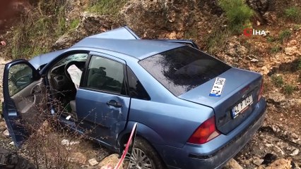 Otomobil Kamyonetle Çarpıştı: 2'si Ağır 5 Yaralı