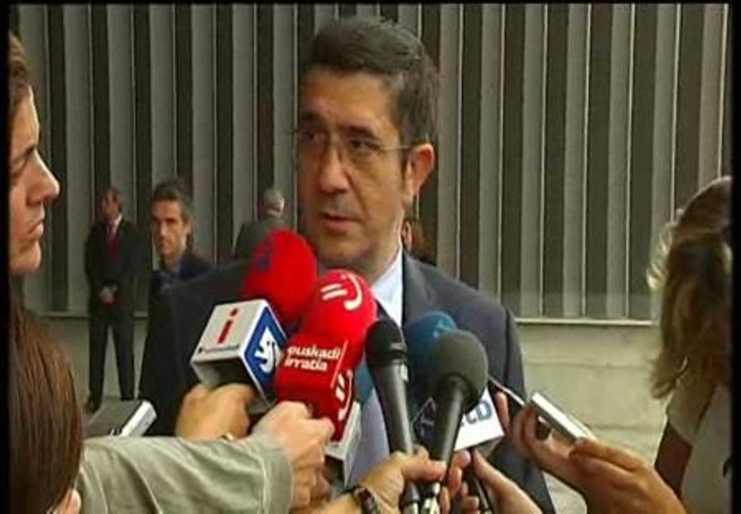 López "respeta y acata" la sentencia, aunque entiende la "frustración" de parte de la sociedad