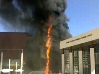 Espectacular incendio en Rivas (Madrid)