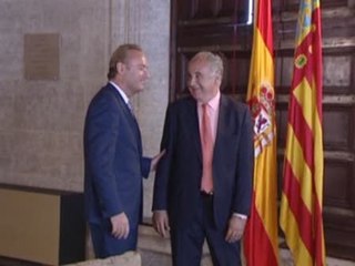 Discrepencias sobre los recortes en Administración