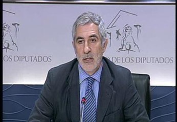Llamazares: "Si hay un objetivo de déficit a incorporar es el de los déficit sociales"