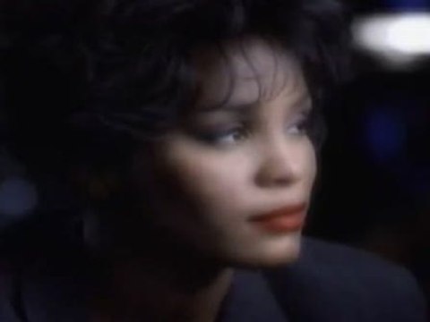 Whitney Houston negocia su regreso al cine