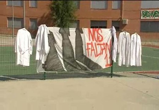 Los alumnos de secundaria, bachillerato y formación profesional inician el curso en plena lucha contra los recortes