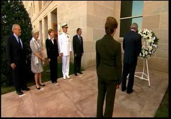 Bush recuerda a las víctimas del 11S en el Pentágono