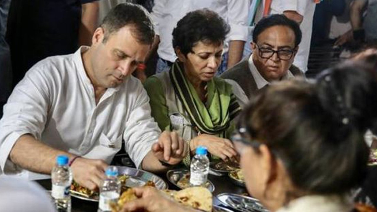 Rahul having meal at ‘Kamboj Dhaba’ in Haryana’s Indri | Oneindia News
