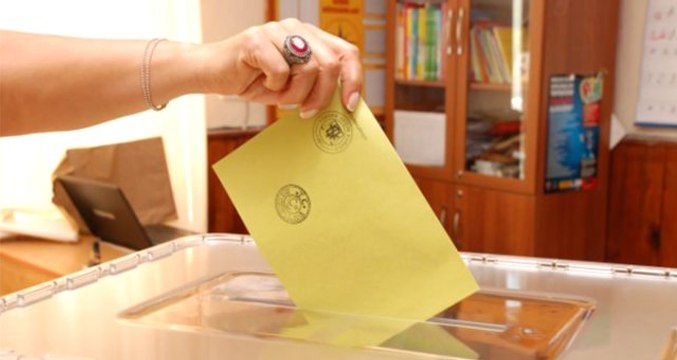 YSK, Vatandaşı Oy Kullanırken Dikkat Etmeleri Konusunda Uyardı