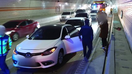 서울양양고속도로 서석터널서 5중 추돌...6명 다쳐 / YTN