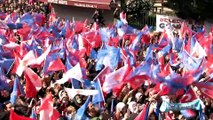 Cumhurbaşkanı Erdoğan, Bayrampaşa mitinginde vatandaşları selamladı - İSTANBUL