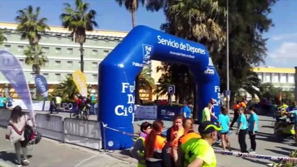 Salida de la V Carrera Popular de la Universidad Pablo de Olavide