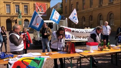 Apéro-Manif contre loi Blanquer place d'Armes à Metz