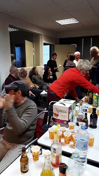 Le pere La mere superieure et la bonne