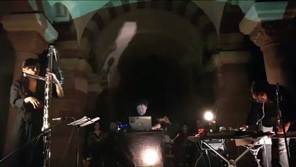 "Echoplasme" de HANATSU Miroir et ErikM au festival "Musiques éclatées"