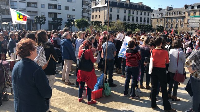 Manifestation contre la loi Blanquer à Dinan