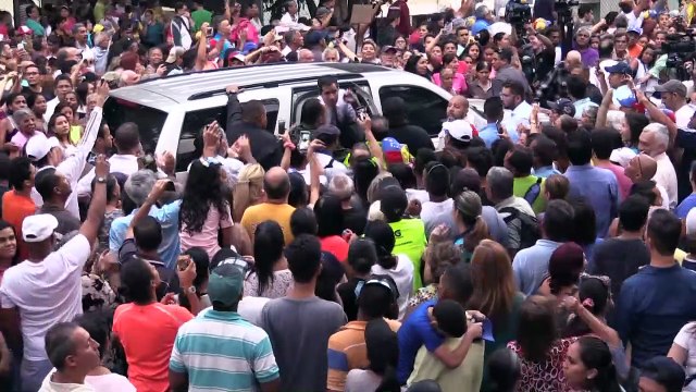 Venezuela de nuevo a oscuras en víspera de protestas