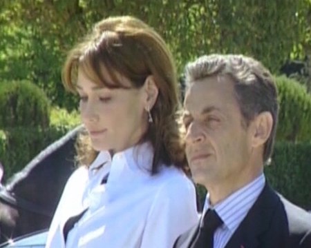 Caral Bruni cumple 42 años