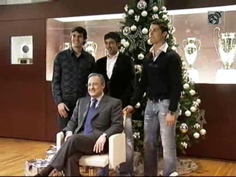 Florentino, Kaká, Cristiano y Raúl felicitan las fiestas