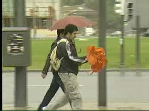 El frío y la lluvia propios del otoño se quedan toda la semana