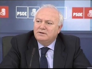 Moratinos: "El Gobierno busca una solución definitiva al problema del Sahara"es