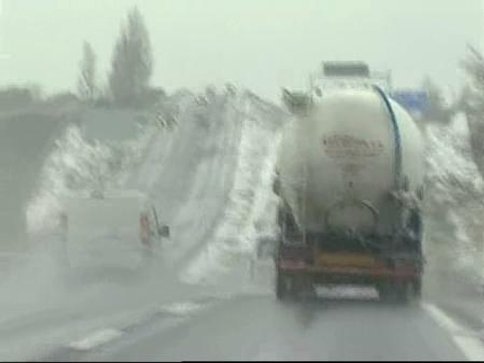 27 carreteras cortadas como consecuencia del temporal