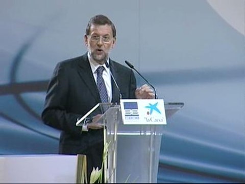 Rajoy afirma que la sociedad tiene una deuda con los empresarios