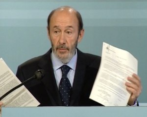Rubalcaba defiende el sistema SITEL