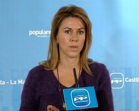 Cospedal cree intolerable presionar al TC