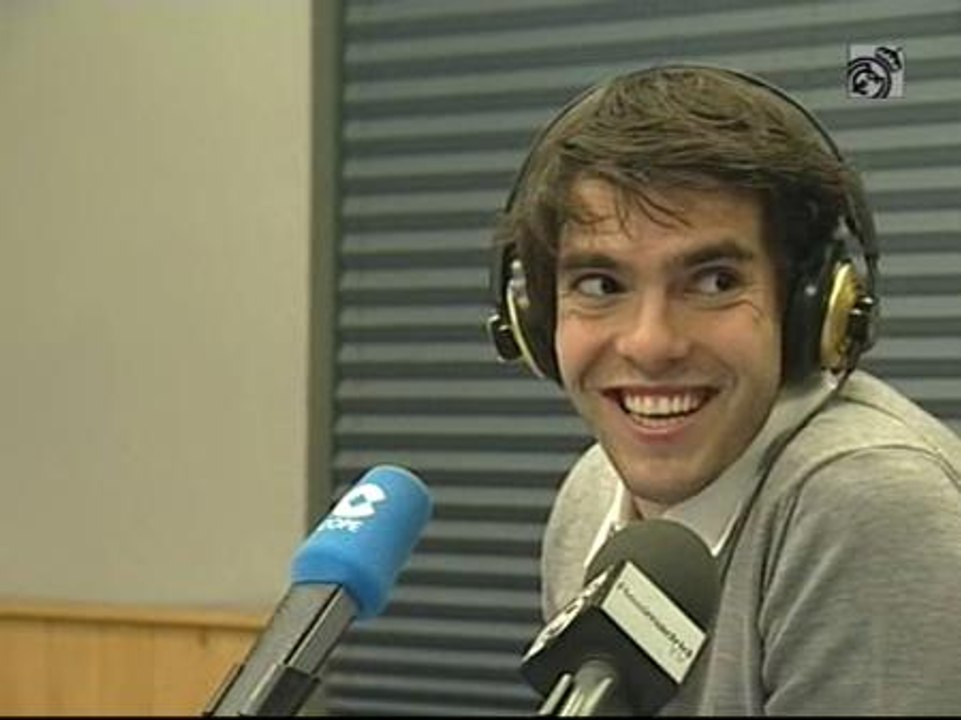 Kaká: "El Barcelona juega mejor pero nosotros somos líderes"