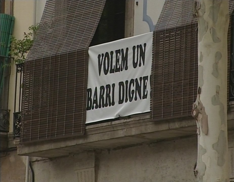 Vecinos del Raval dicen que la prostitución seguirá