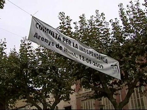 El juez impide al Ayuntamiento de Arenys de Munt apoyar un referéndum sobre autodeterminación