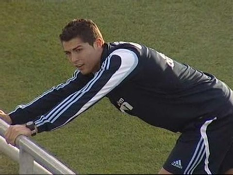 Cristiano Ronaldo vuelve a tocar balón
